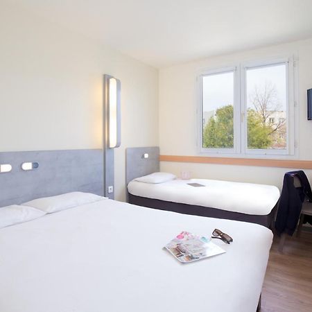Ibis Budget Aubagne Paluds Agora Esterno foto
