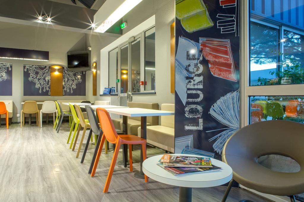 Ibis Budget Aubagne Paluds Agora Esterno foto