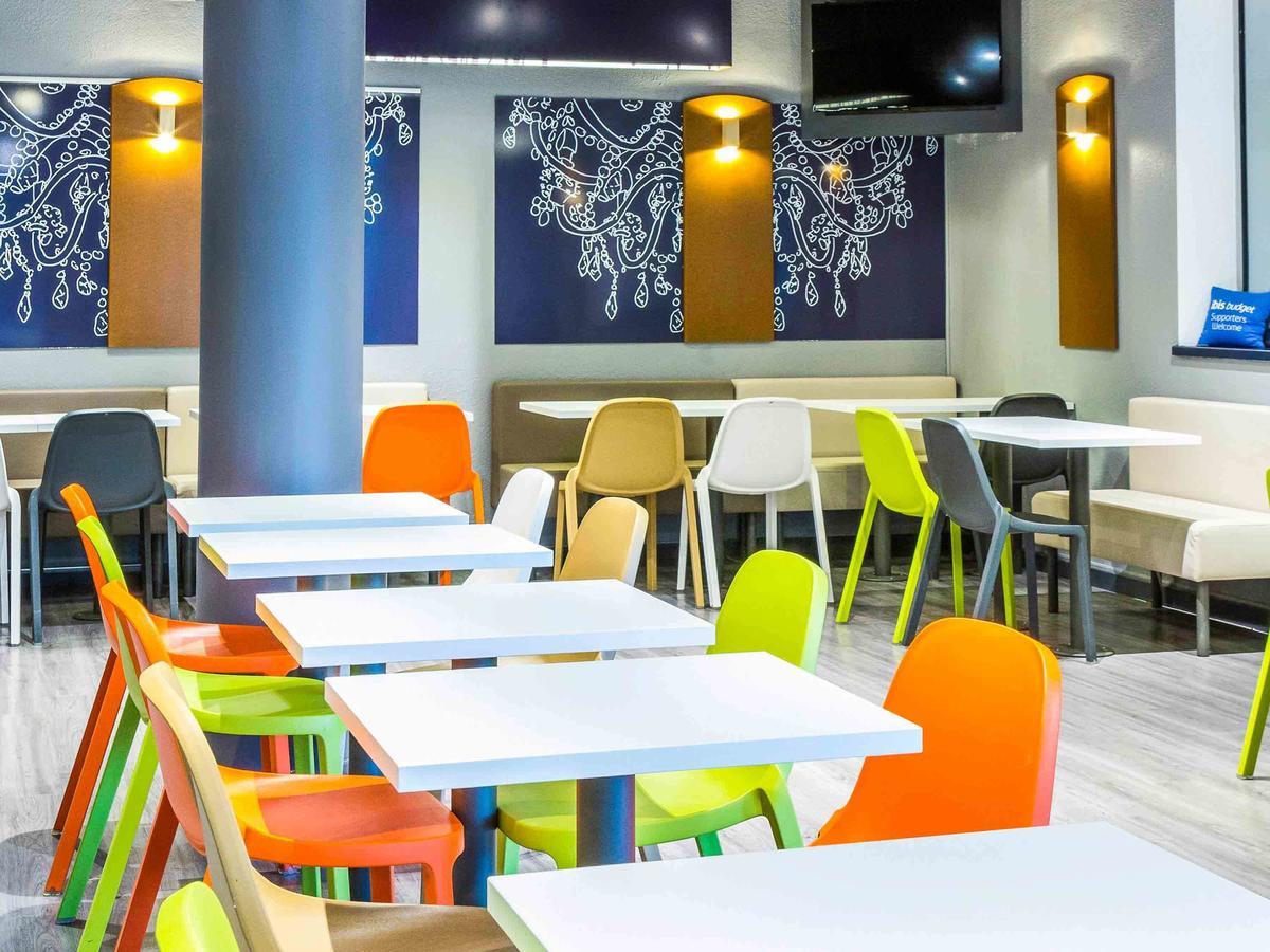 Ibis Budget Aubagne Paluds Agora Esterno foto